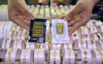 Harga Emas Antam Hari Ini Naik Signifikan, Tembus Rp 2,36 Juta per Gram!