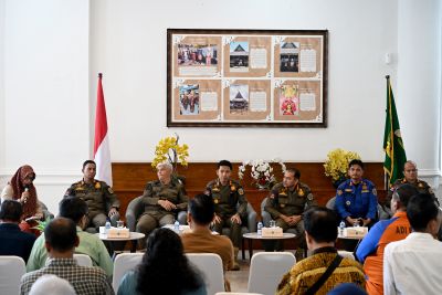Satpol PP Kerja Sama dengan PPATK Berantas ASN Yang Terlibat  Judi Online di Pemprov Sumut, Masyarakat: Situsnya Juga