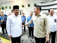 Kemiskinan di Era Prabowo Terus Menurun, Mensos Gus Ipul Ungkap Rahasianya