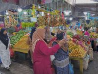 Pesona Hasil Bumi Tanah Karo di Pasar Buah Berastagi