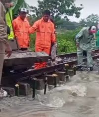 20 Perjalanan KA Srilelawangsa Medan–Binjai–Kualabingai Kembali Dibatalkan, Rel Ambles Terendam Banjir