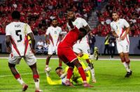 Selangkah Lagi Suriname Lolos Kali Pertama ke Piala Dunia