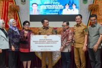 Upaya Pemulihan Ekonomi, Komisi VII DPR Bantu UMKM Padang Pariaman Rp500 Juta