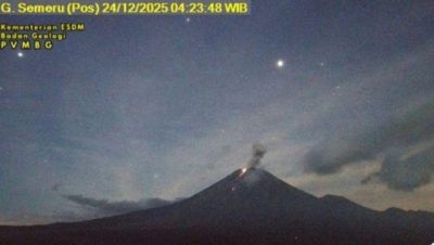 Gunung Semeru Erupsi Pagi Hari, Kolom Abu Menjulang 900 Meter Disertai Gemuruh