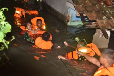 Banjir di Kabupaten Bandung Lumpuhkan Akses Utama Dayeuhkolot, 2.148 Keluarga Terdampak Luapan Sungai Citarum