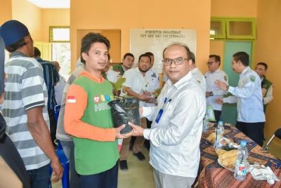 Tingkatkan Ketahanan Pangan, Walikota Padangsidimpuan Salurkan Ribuan Bibit Unggul ke Kelompok Tani