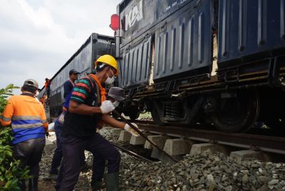 KAI Divre I Sumut Percepat Perbaikan 3 Titik Gogosan Jalur KA Medan-Binjai, KA Srilelawangsa Belum Beroperasi