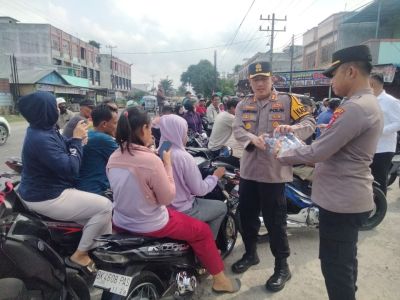 Pastikan Distribusi BBM Aman, Kapolres Binjai Tinjau SPBU dan Bagikan Air Mineral ke Pengendara