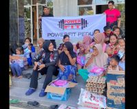 Powerfit Berbagi, Tience: Lelahku Tak Sebanding dengan Tangismu