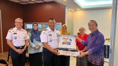 Jalinan Sejarah Bahari: Kepala Bakamla RI Lanjutkan Tradisi Penghormatan di HUT ke-20 ​