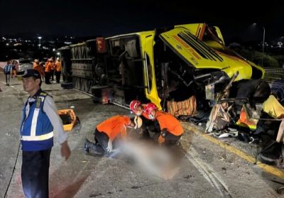 Kecelakaan Maut Bus di Exit Tol Krapyak Semarang, 15 Penumpang Tewas: Korban Terjepit