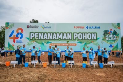Peringati HUT ke-48, Pupuk Kaltim Perkuat Program Penghijauan Melalui Penanaman 1.977 Pohon