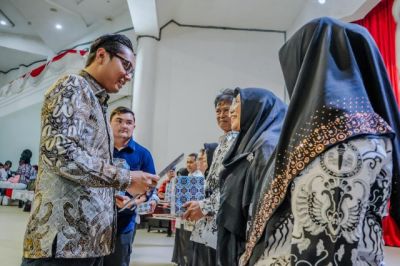 Sinergi Teknologi dan Hati: Pesan Rico Waas pada Momentum 80 Tahun PGRI Medan