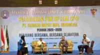 Rocky Gerung dan Menteri Koperasi Pantik Pentingnya Gerakan Buruh dan Gerakan Koperasi