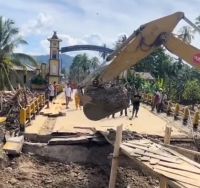 Jembatan Anggoli yang Hubungkan Tapsel dan Tapteng Mulai Ditimbun