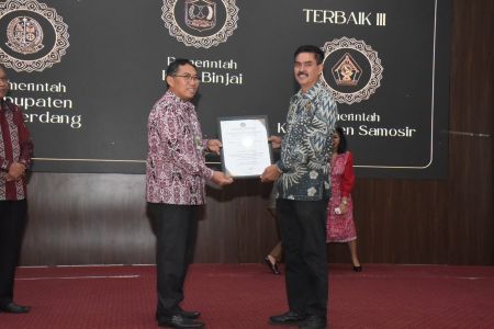 Pemkab Deli Serdang Raih Penghargaan Terbaik Kedua Katagori Pemerintah Daerah Terinisiatif