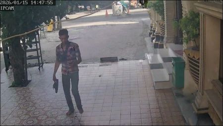 Ditinggal Sholat, Sepeda Motor Jamaah Masjid Nurul Islam Raib Digondol Maling: Pelaku Terekam CCTV