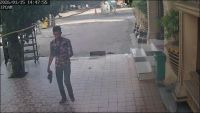 Ditinggal Sholat, Sepeda Motor Jamaah Masjid Nurul Islam Raib Digondol Maling: Pelaku Terekam CCTV
