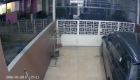 Terekam CCTV, Pria Bermasker Gasak Sepeda Motor Warga Komplek Kiwi Garden
