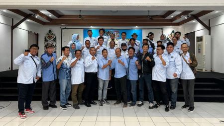 Debi Kembali Pimpin PWI Balikpapan Periode 2026–2029
