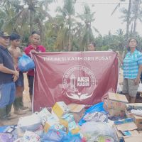 Pendeta Alfius Wau Salurkan Bantuan untuk 30 KK Korban Banjir di Aek Korsik Tapteng
