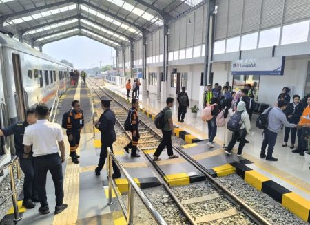 Libur Imlek 2026: Ribuan Penumpang Padati Kereta Api di Sumatera Utara Jelang Ramadan