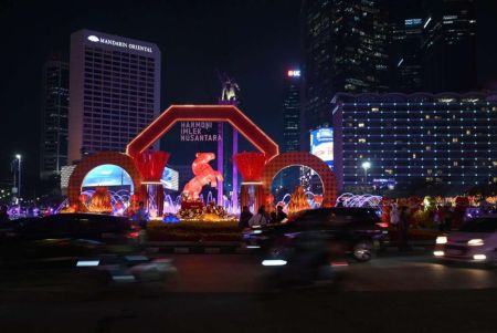 Kemeriahan Imlek Jakarta 2026: Instalasi Kuda Raksasa Hiasi Bundaran HI