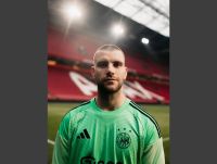 Vitezslav Jaros Cedera Parah, Maarten Paes Berpeluang Jalani Debut di Ajax Amsterdam