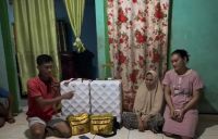 Diduga Ditipu Travel, 20 Jemaah Umrah Lansia Musi Rawas Terlantar di Jakarta