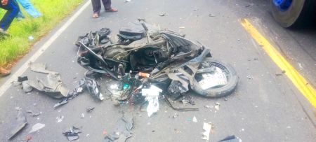 Pengendara Vario Tewas Terjepit di Bawah Truk di Simalungun, Identitas Belum Terungkap