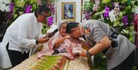 Polri Sampaikan Duka Mendalam: Wafatnya Eyang Meri Hoegeng, Simbol Integritas Bhayangkara