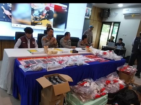 Ribuan Cartridge Etomidate Jaringan Internasional Disita Polisi