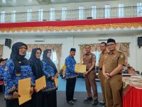 Sebanyak 79 Kepsek di Pasaman Barat Terima SK,  Sekda Tekankan Meritokrasi dan Inovasi Pendidikan