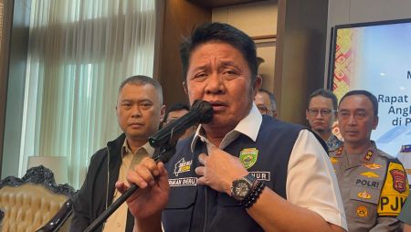 Perlancar Arus Mudik, Pemprov Sumsel Targetkan Perbaikan Jalan Selesai H-10  Lebaran