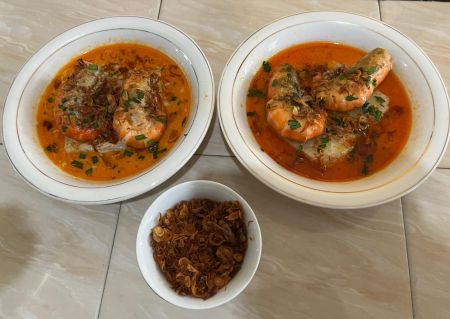 Gurihnya Laksan Kuah Udang Satang Kedai Pempek Ce’ Anie: Menilik Primadona Buka Puasa yang Tembus Pasar Hong Kong