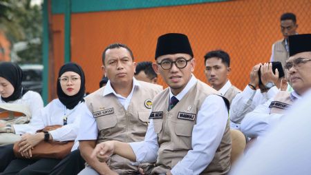 Wamenhaj Imbau Tunda Umrah Akibat Konflik Timur Tengah, Pastikan Persiapan Haji 2026 Aman
