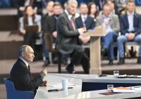 Bahas Krisis Timur Tengah dan Ukraina, Trump Sebut Putin Siap Ambil Peran Konstruktif