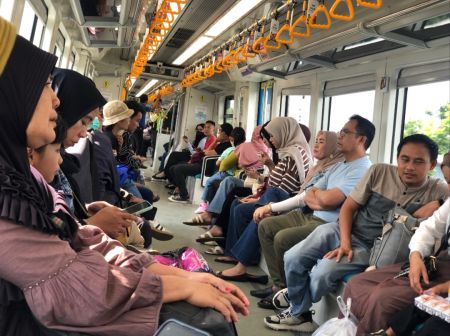 Penumpang LRT Sumsel Tembus 95 Ribu, KAI Tambah Perjalan Hadapi Puncak Lebaran