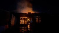 Diduga Korsleting Listrik, Satu Rumah di Jalan Gaperta Ludes Terbakar