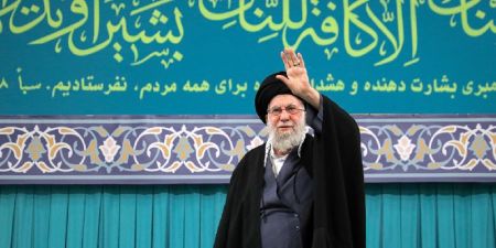 Iran Tetapkan 40 Hari Masa Berkabung: Teheran Balas Serangan AS-Israel Pasca Gugurnya Khamenei ​