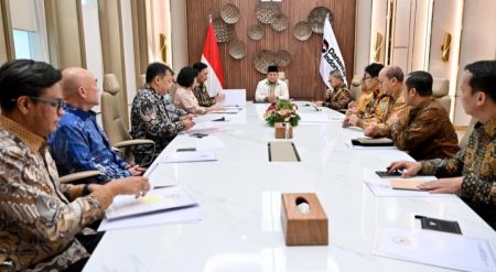 Waspada Dampak Perang, Prabowo Kumpulkan Menteri dan DEN Bahas Stabilitas Domestik