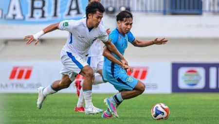 Persela Lamongan Bungkam Persiba Balikpapan 2-0 di Stadion Surajaya
