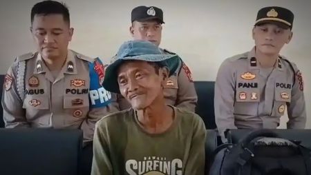 Dicopet di Cikarang, Lansia Ini Jalan Kaki 14 Hari Demi Pulang Kampung, Kisahnya Bikin Haru