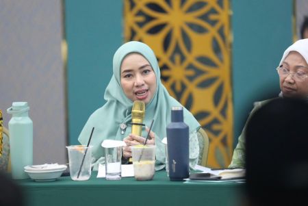 DPR Soroti Kebijakan Hemat Energi: Jangan Bebankan ke ASN Lewat WFH