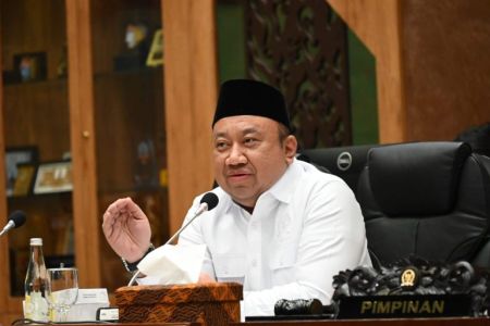 DPR Dukung Kemendikdasmen Larang Pemda Pecat Guru PPPK Paruh Waktu