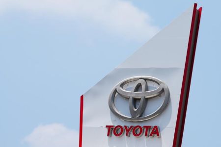 Dominasi Pasar Global, Toyota Bukukan Rekor Penjualan Fiskal 2025 Meski Tertekan Tarif AS