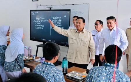 Prabowo Targetkan Renovasi Seluruh Sekolah di Indonesia Tuntas pada 2028