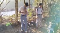 Jembatan Putus Diterjang Banjir, Siswa di Tapteng Bertaruh Nyawa Seberangi Sungai demi Sekolah
