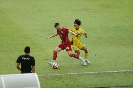 Semen Padang Terpuruk di Papan Bawah Usai Takluk dari Persis Solo 1-2