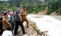 Gubernur Bobby Nasution Instruksikan Percepatan Pembangunan Tanggul Sungai Badiri di Tapteng